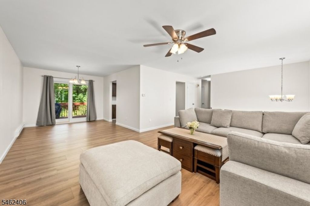 36 S Cherry Rd, Jefferson Twp., NJ 07849 — photo 3