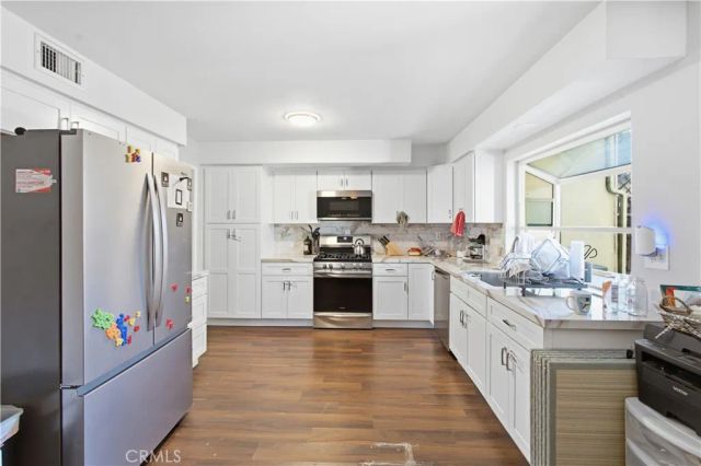 1434 Via Del Rio, Corona, CA 92882