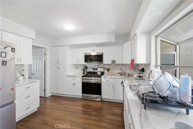 1434 Via Del Rio, Corona, CA 92882