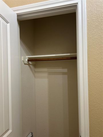 25111 Country Gate Drive, Tomball, TX 77375