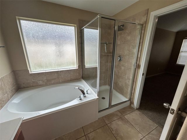 25111 Country Gate Drive, Tomball, TX 77375