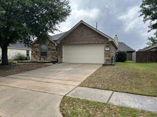 25111 Country Gate Drive, Tomball, TX 77375