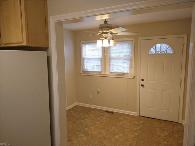 853 Wolcott AVE, Norfolk, VA 23513