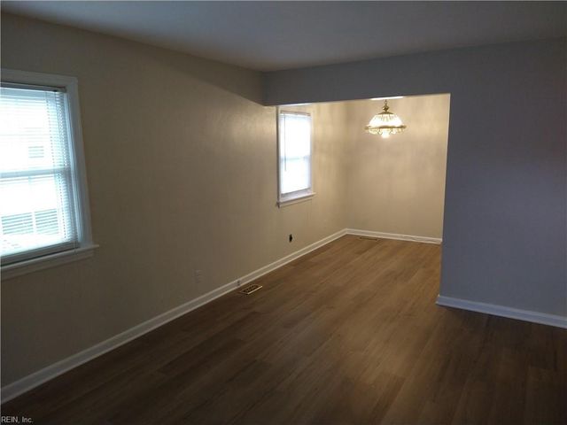 853 Wolcott AVE, Norfolk, VA 23513