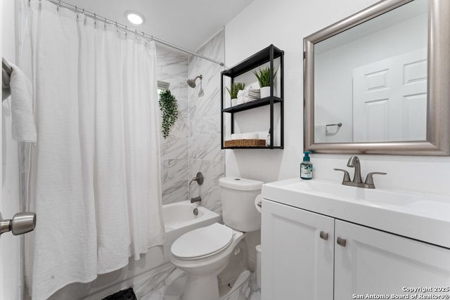 338 TOMROB DR, San Antonio, TX 78220