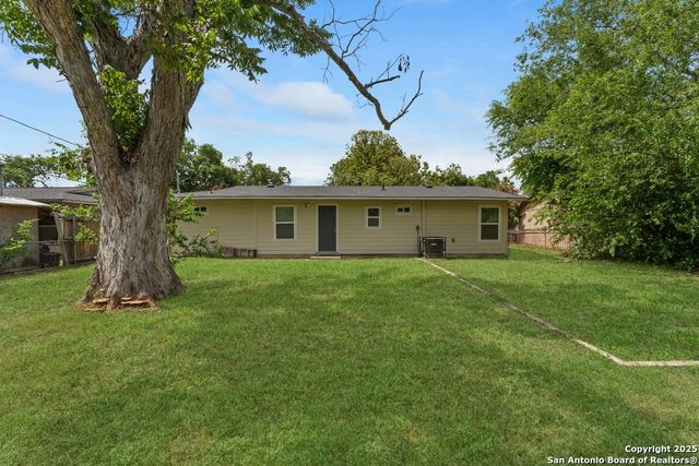 338 TOMROB DR, San Antonio, TX 78220