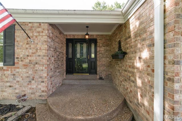 4 Margaret Brown Court, St Peters, MO 63376