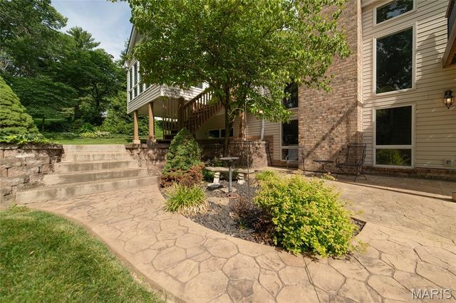 4 Margaret Brown Court, St Peters, MO 63376