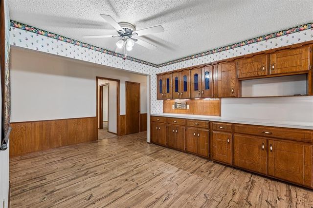 1529 Kingsgate Road, Oklahoma City, OK 73159