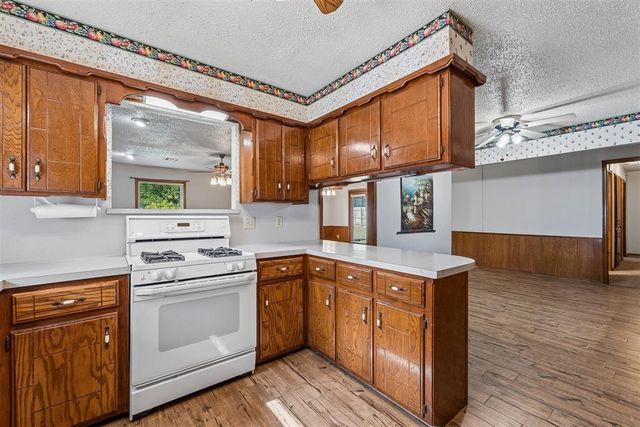 1529 Kingsgate Road, Oklahoma City, OK 73159