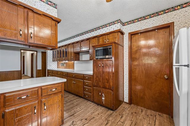 1529 Kingsgate Road, Oklahoma City, OK 73159