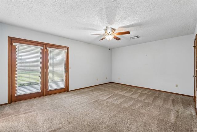 1529 Kingsgate Road, Oklahoma City, OK 73159