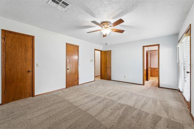 1529 Kingsgate Road, Oklahoma City, OK 73159