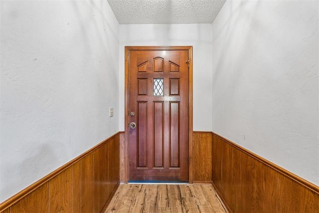1529 Kingsgate Road, Oklahoma City, OK 73159