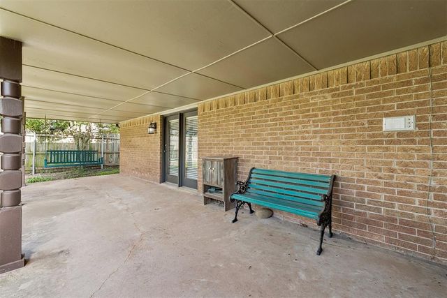 1529 Kingsgate Road, Oklahoma City, OK 73159