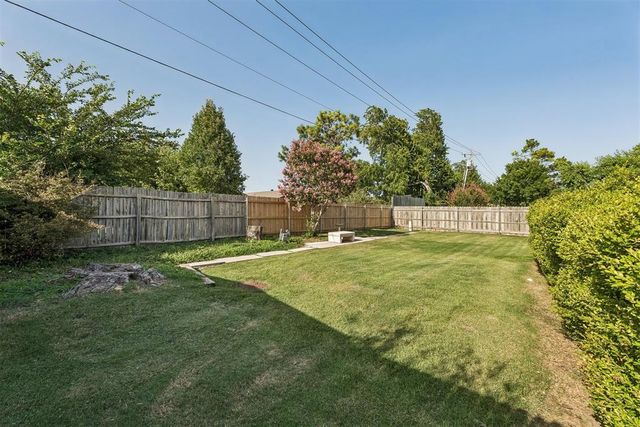1529 Kingsgate Road, Oklahoma City, OK 73159