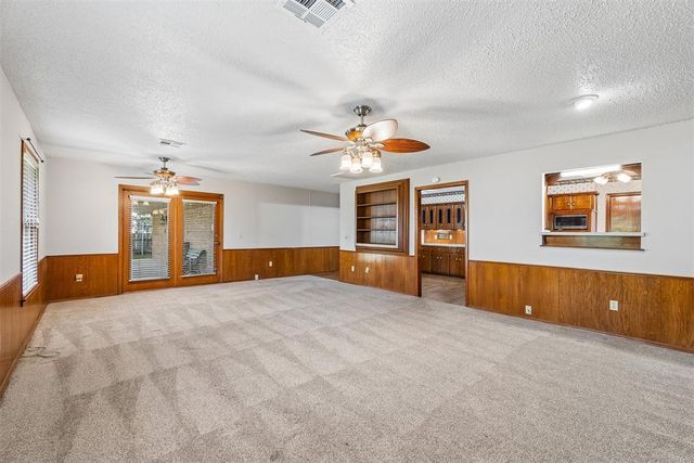 1529 Kingsgate Road, Oklahoma City, OK 73159