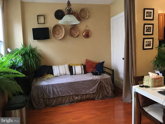 8018 CHELWYNDE AVE, Philadelphia, PA 19153