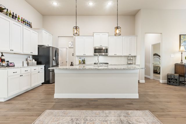 6600 Thames Drive, Mesquite, TX 75126