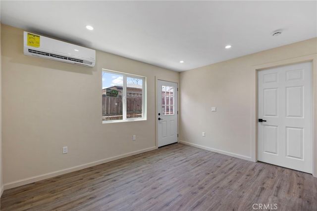 541 N Barbara B, Azusa, CA 91702