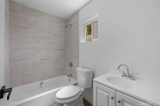 541 N Barbara B, Azusa, CA 91702