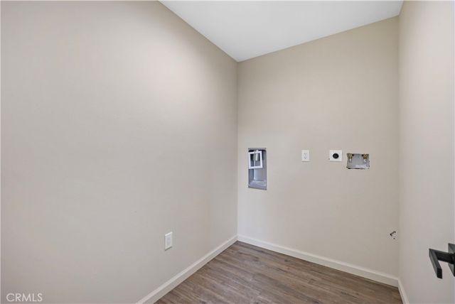 541 N Barbara B, Azusa, CA 91702