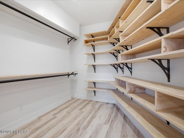 8790 N Morning View Drive, Tucson, AZ 85704