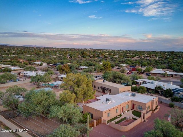 8790 N Morning View Drive, Tucson, AZ 85704