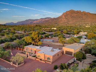 8790 N Morning View Drive, Tucson, AZ 85704