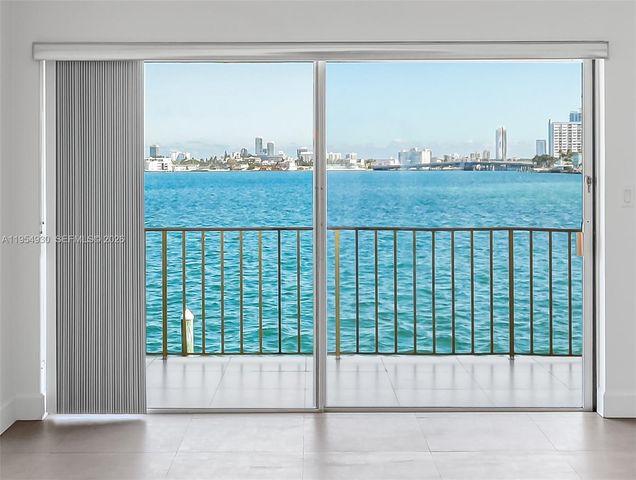 7921 East Dr 15, North Bay Village, FL 33141