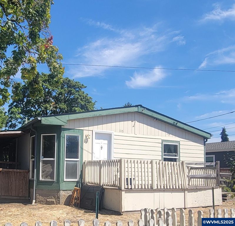 115 NE Columbus St, Albany, OR 97321