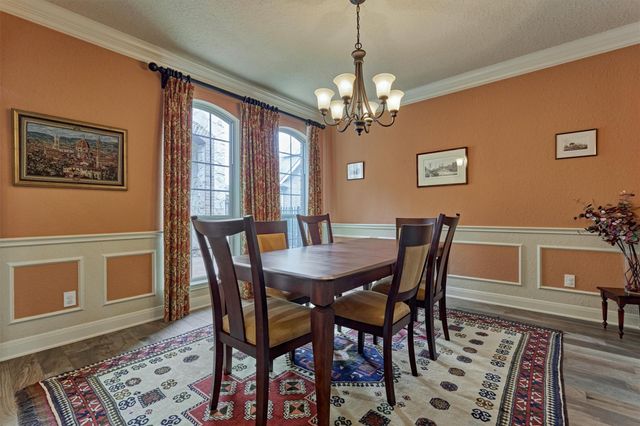 6 Devon Dale Drive, Tomball, TX 77375