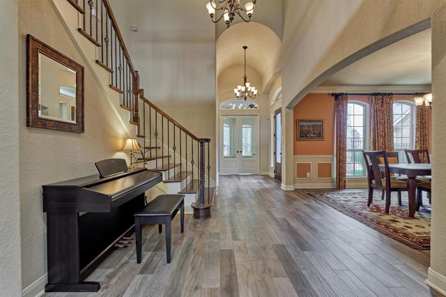 6 Devon Dale Drive, Tomball, TX 77375
