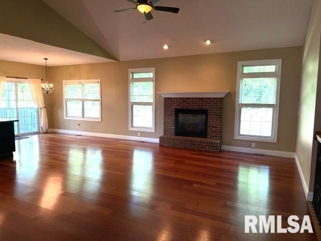 1620 Hoechester Road, Springfield, IL 62712