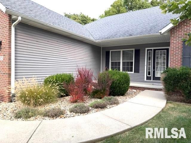 1620 Hoechester Road, Springfield, IL 62712