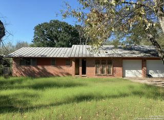 127 Roesler Rd., San Antonio, TX 78220