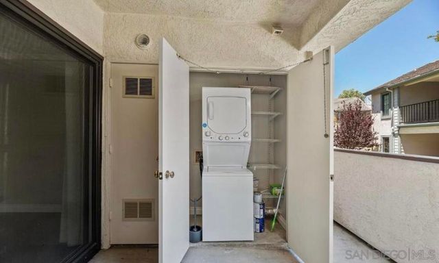 8536 Summerdale 103, San Diego, CA 92126