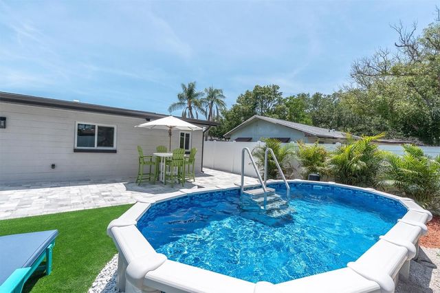 11133 100TH AVENUE, Seminole, FL 33772