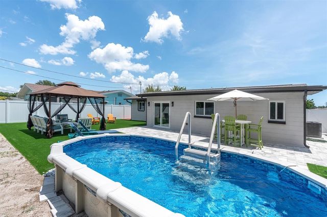 11133 100TH AVENUE, Seminole, FL 33772