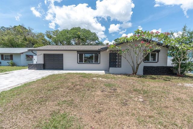 11133 100TH AVENUE, Seminole, FL 33772