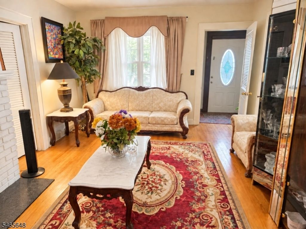 74 Rollinson St, West Orange Twp., NJ 07052 — photo 3
