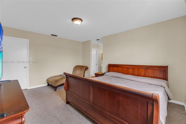 375 W Riverbend Dr, Sunrise, FL 33326