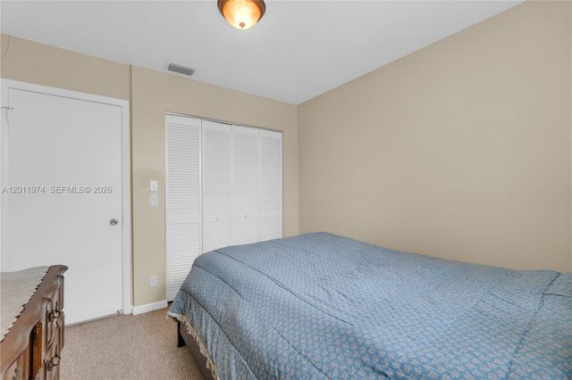 375 W Riverbend Dr, Sunrise, FL 33326