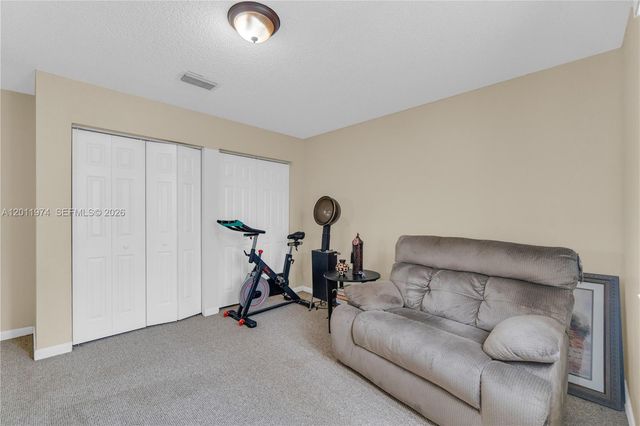 375 W Riverbend Dr, Sunrise, FL 33326