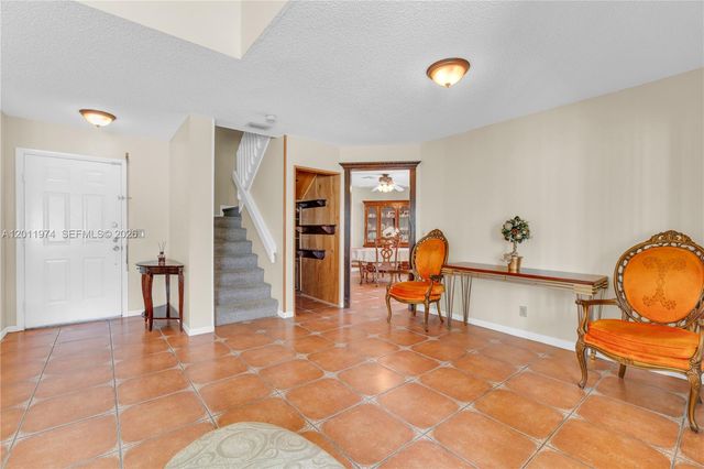 375 W Riverbend Dr, Sunrise, FL 33326