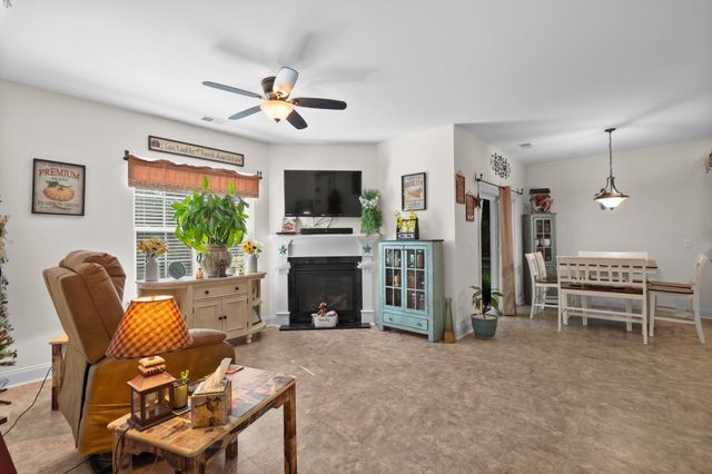 132 Rivers Edge Dr., Conway, SC 29526