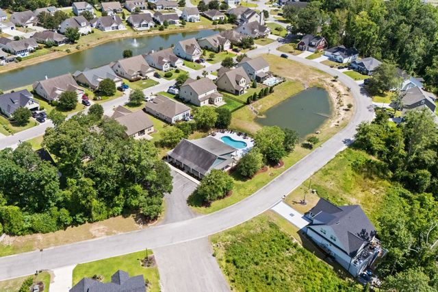 132 Rivers Edge Dr., Conway, SC 29526