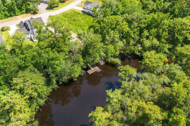 132 Rivers Edge Dr., Conway, SC 29526