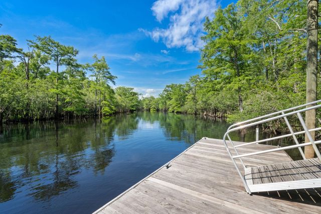 132 Rivers Edge Dr., Conway, SC 29526