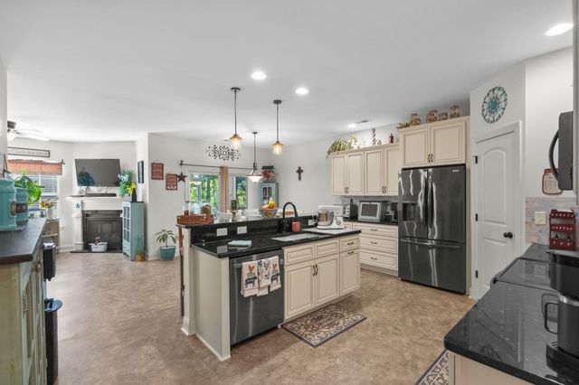 132 Rivers Edge Dr., Conway, SC 29526